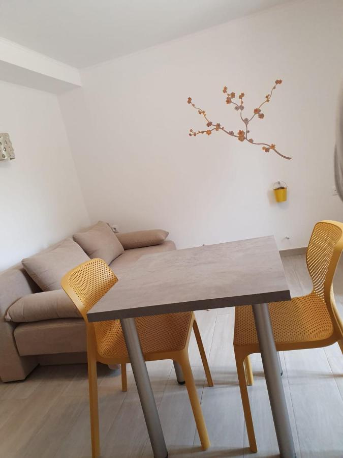 Apartman Mi Нерезине Екстериор снимка