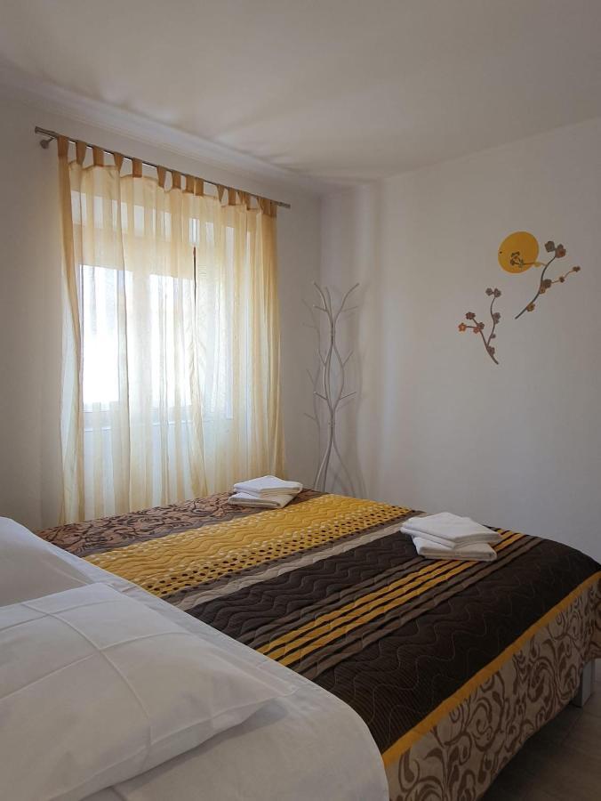 Apartman Mi Нерезине Екстериор снимка