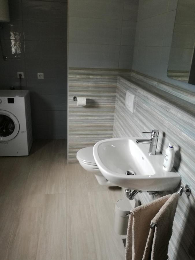 Apartman Mi Нерезине Екстериор снимка